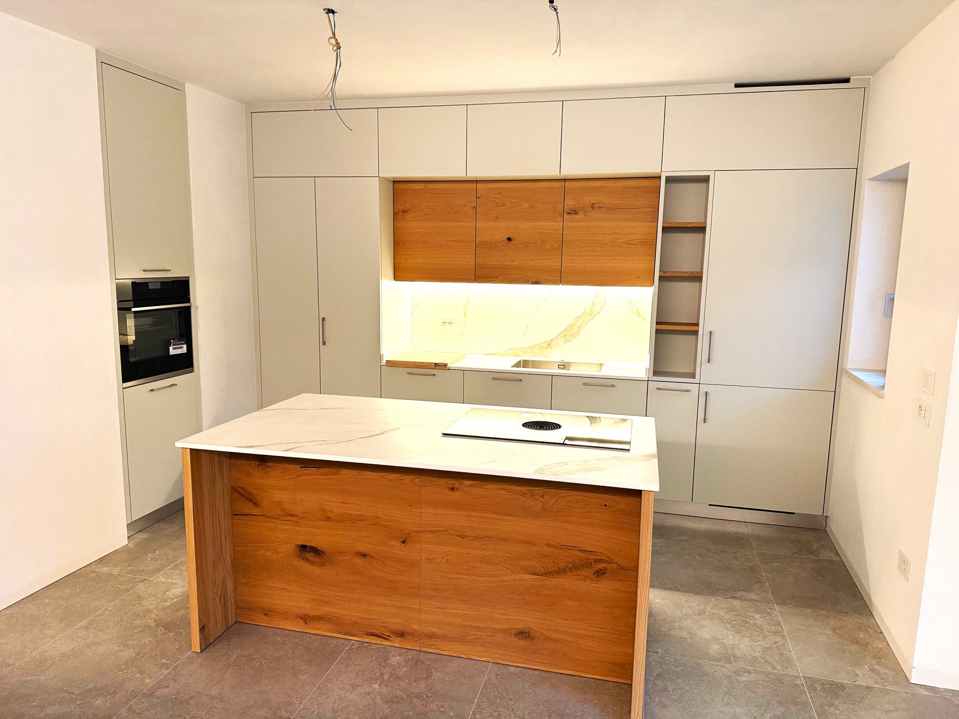 Cucina artigianale con dispensa art. 227